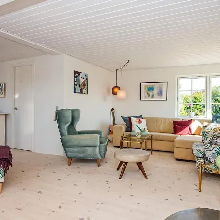 Holiday home 4 Person In Malling-by Traum